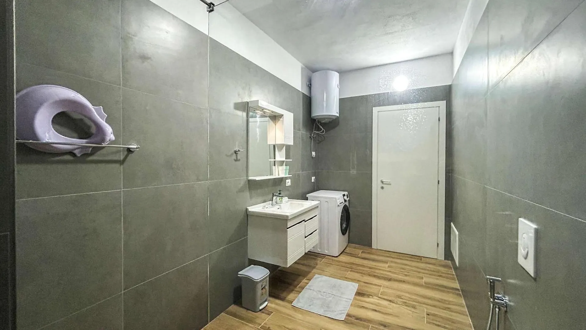 2 Bedroom Apartment 983 Durres