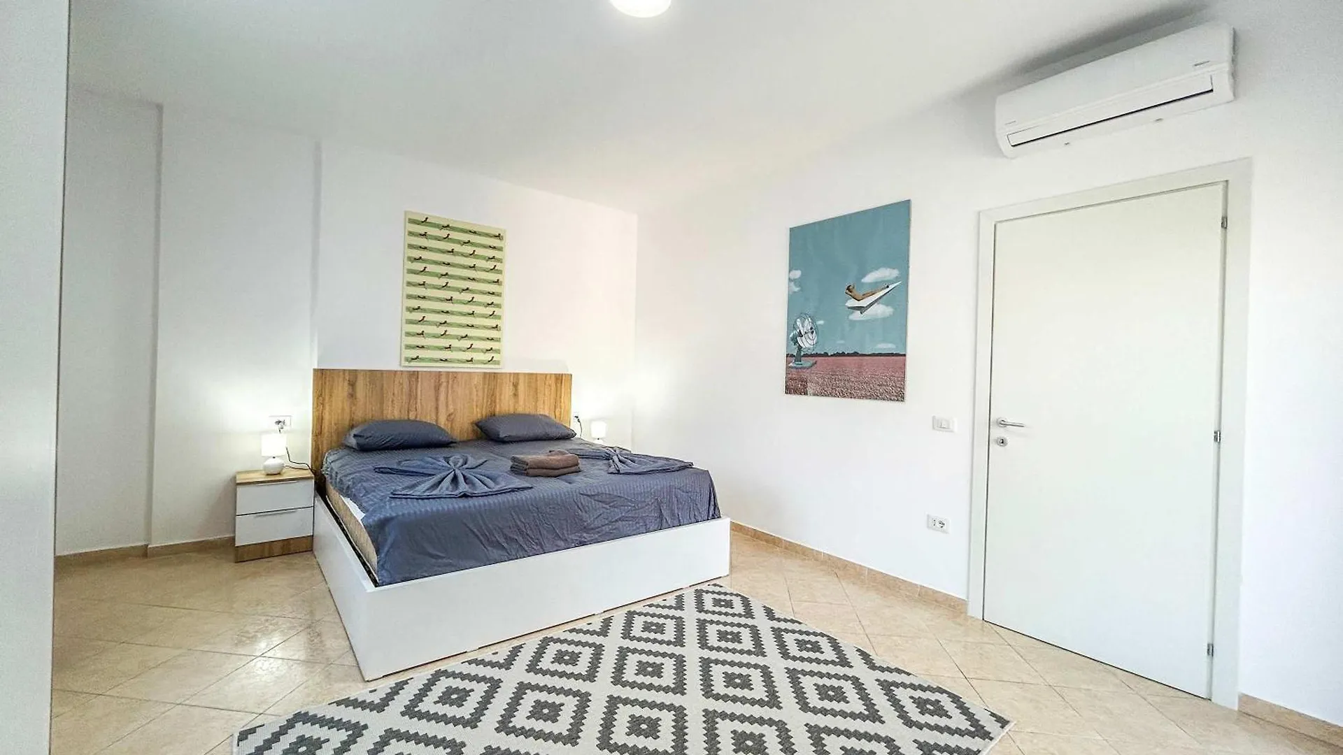 2 Bedroom Apartment 983 Durres